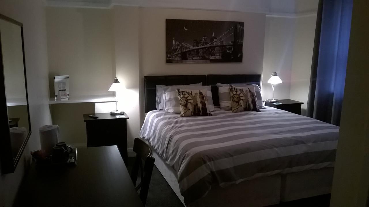 Upton Arms Hotel Pontefract Kültér fotó
