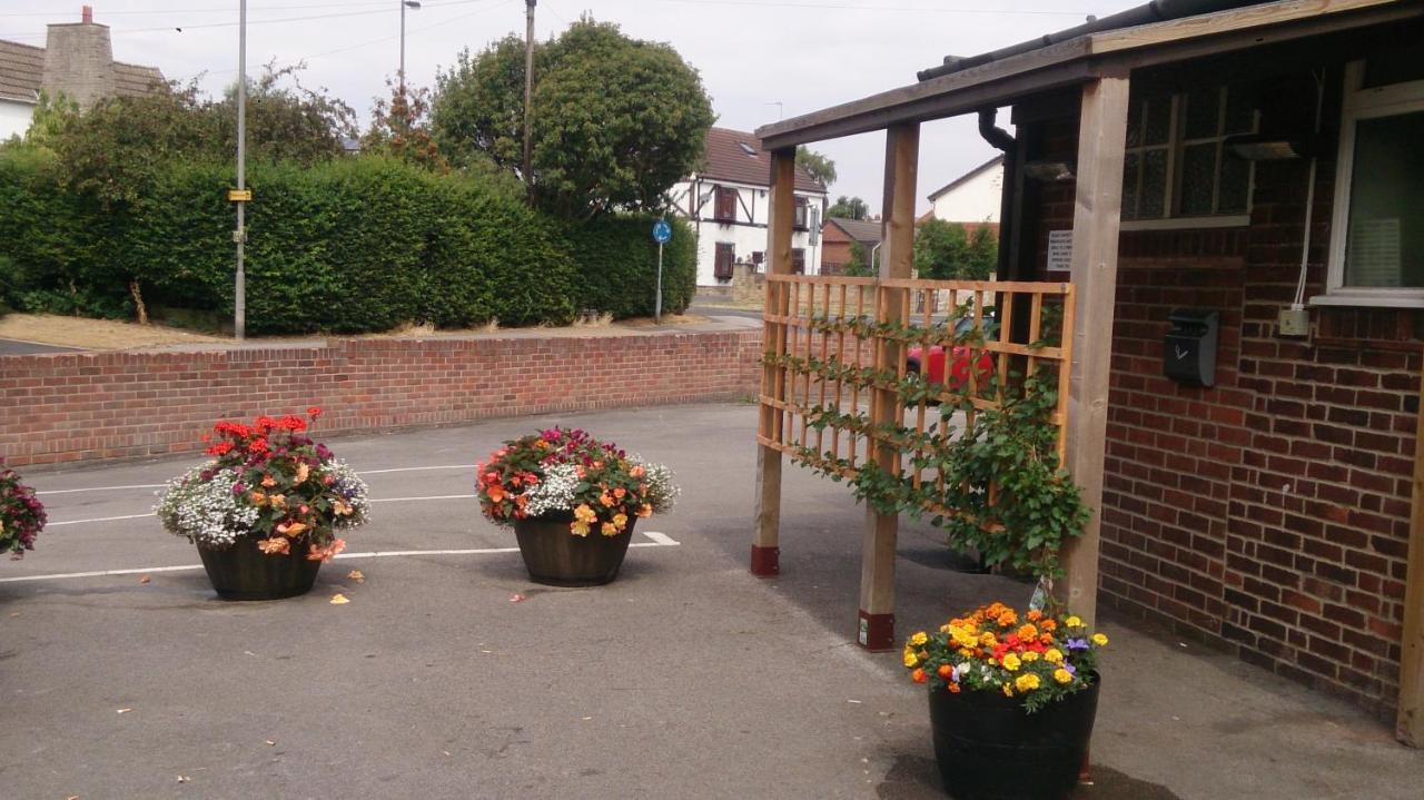 Upton Arms Hotel Pontefract Kültér fotó